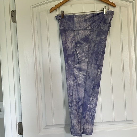 VOGA Athletica Tie Die Leggings Size XL - Picture 1 of 7